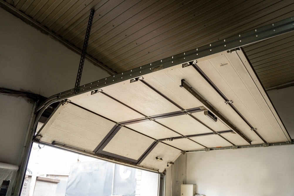 How to Spot the Best Garage Door Company in Metro Detroit